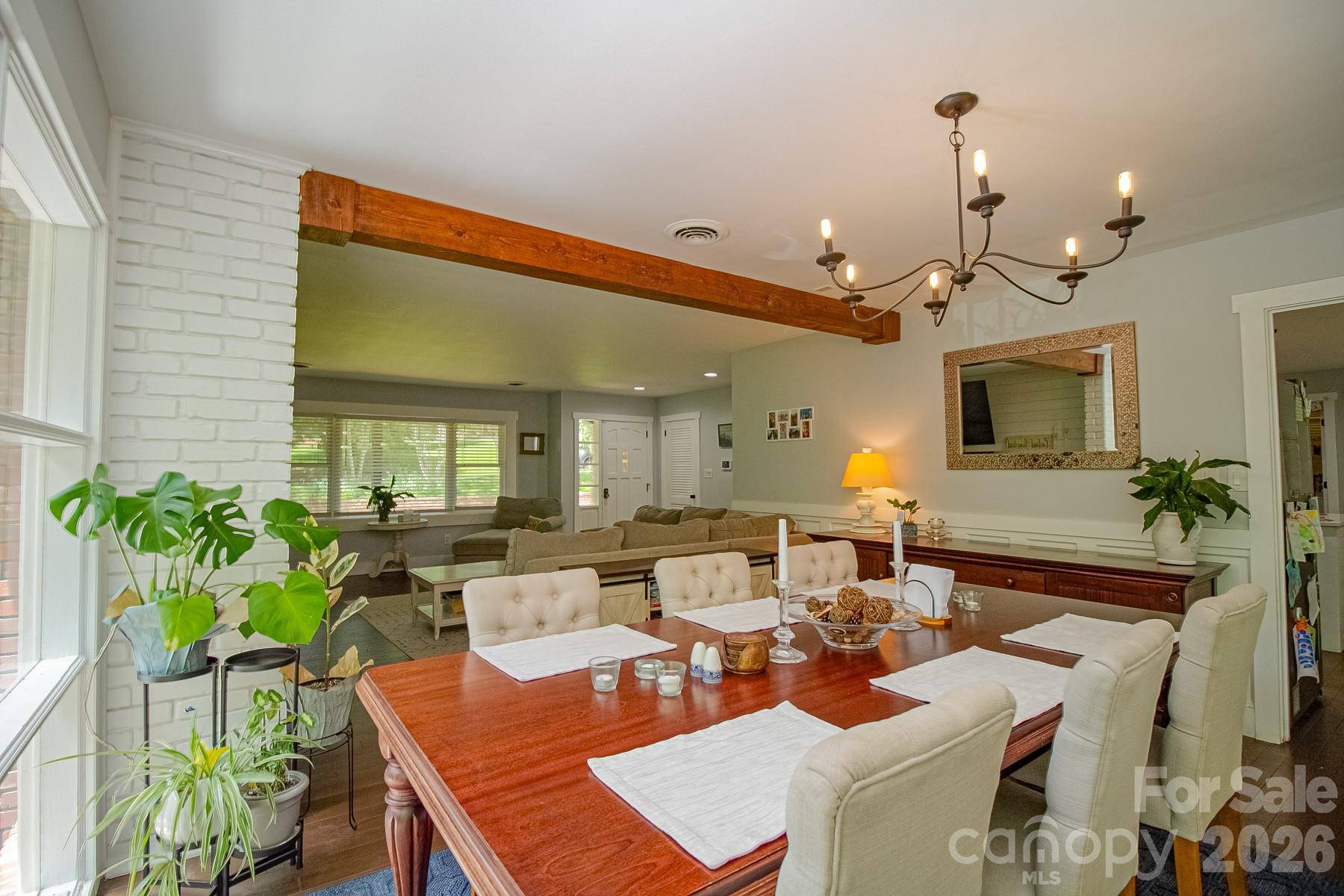 36 Clarendon RD, Asheville, NC 28806