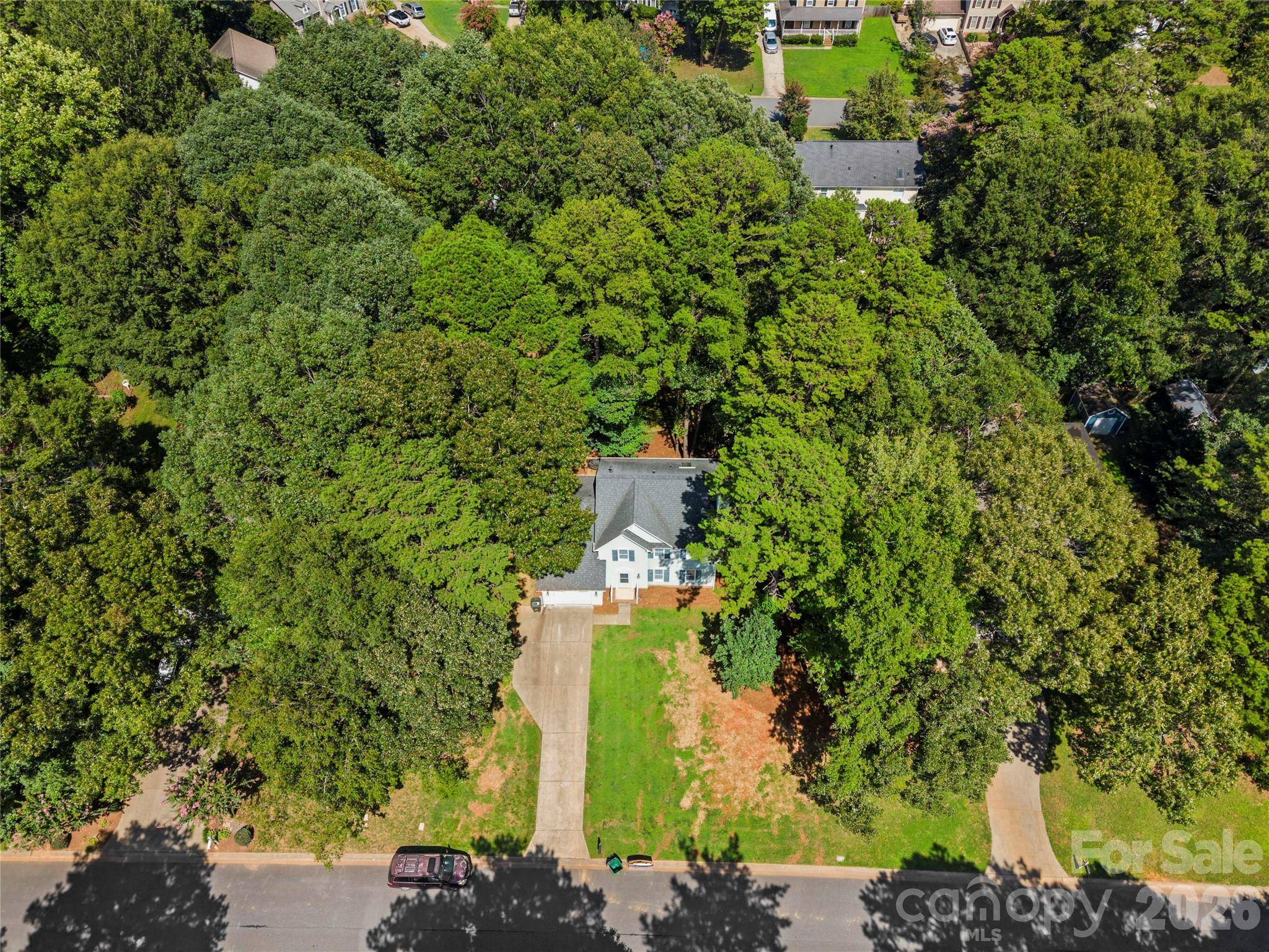 2708 Kirkholm DR, Matthews, NC 28105