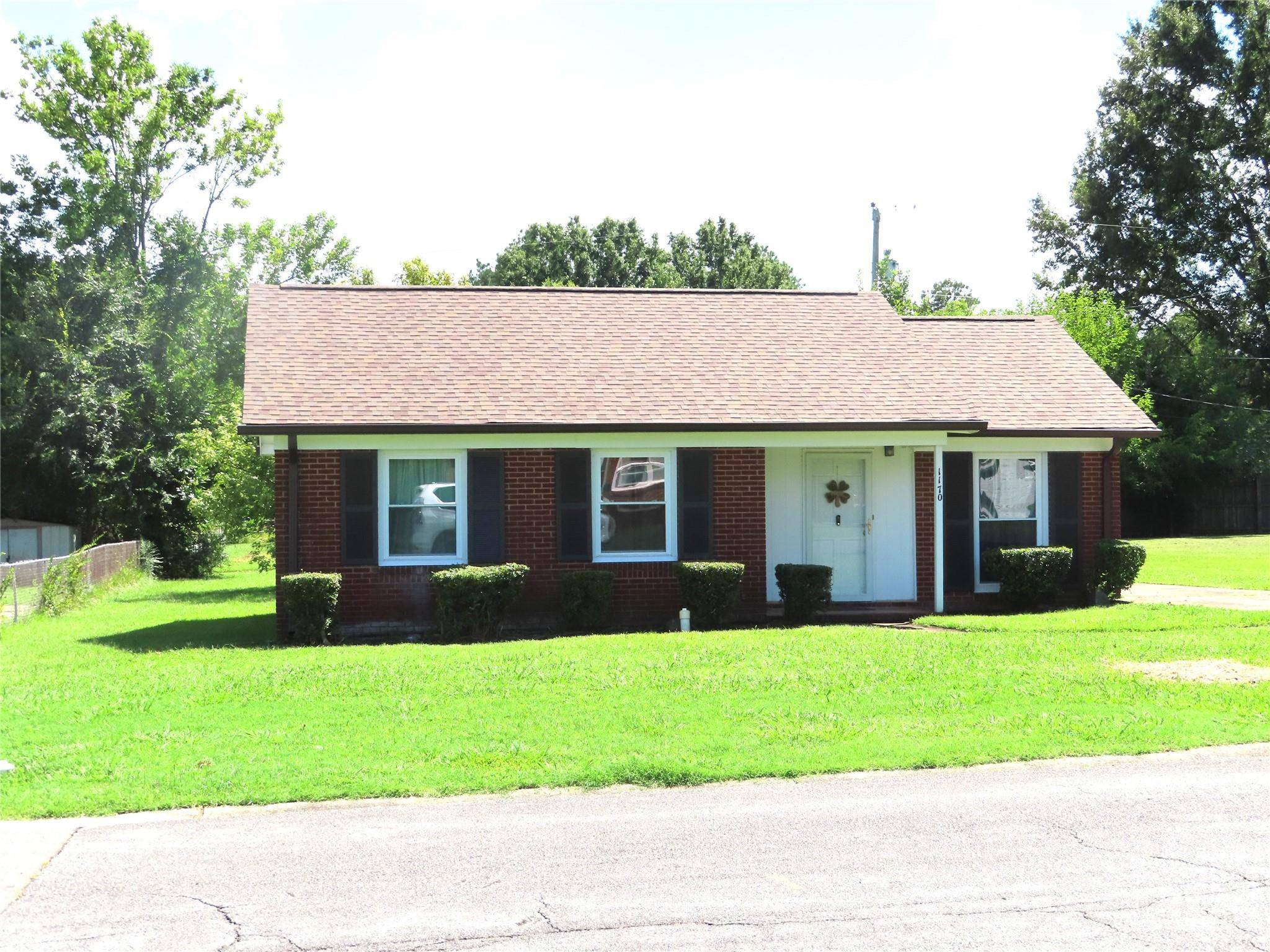 1170 Parkmont LN, Rock Hill, SC 29730