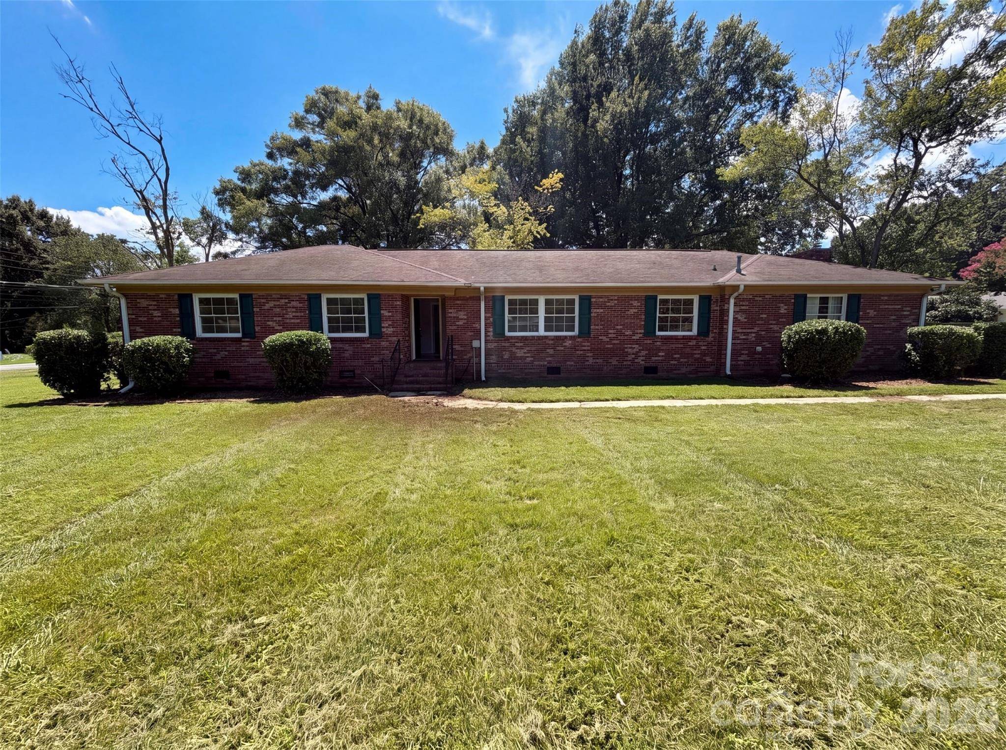 8901 Hood RD, Charlotte, NC 28215