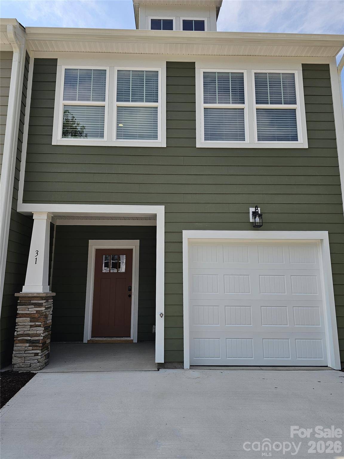 31 Oleetah Falls WAY, Hendersonville, NC 28792