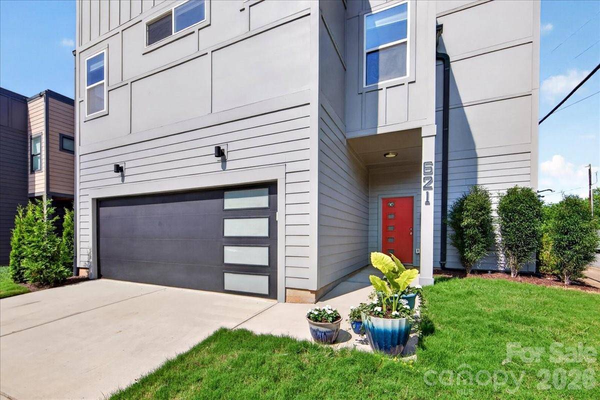 621 Campus ST, Charlotte, NC 28216