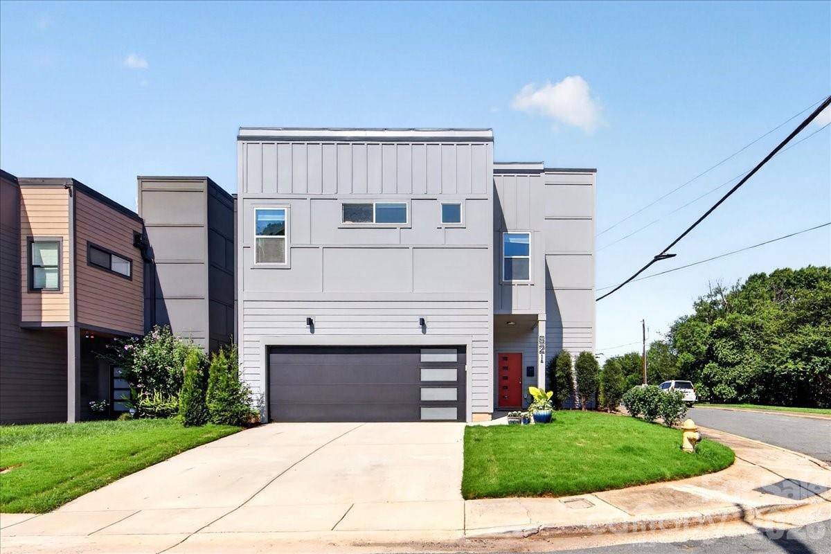 621 Campus ST, Charlotte, NC 28216