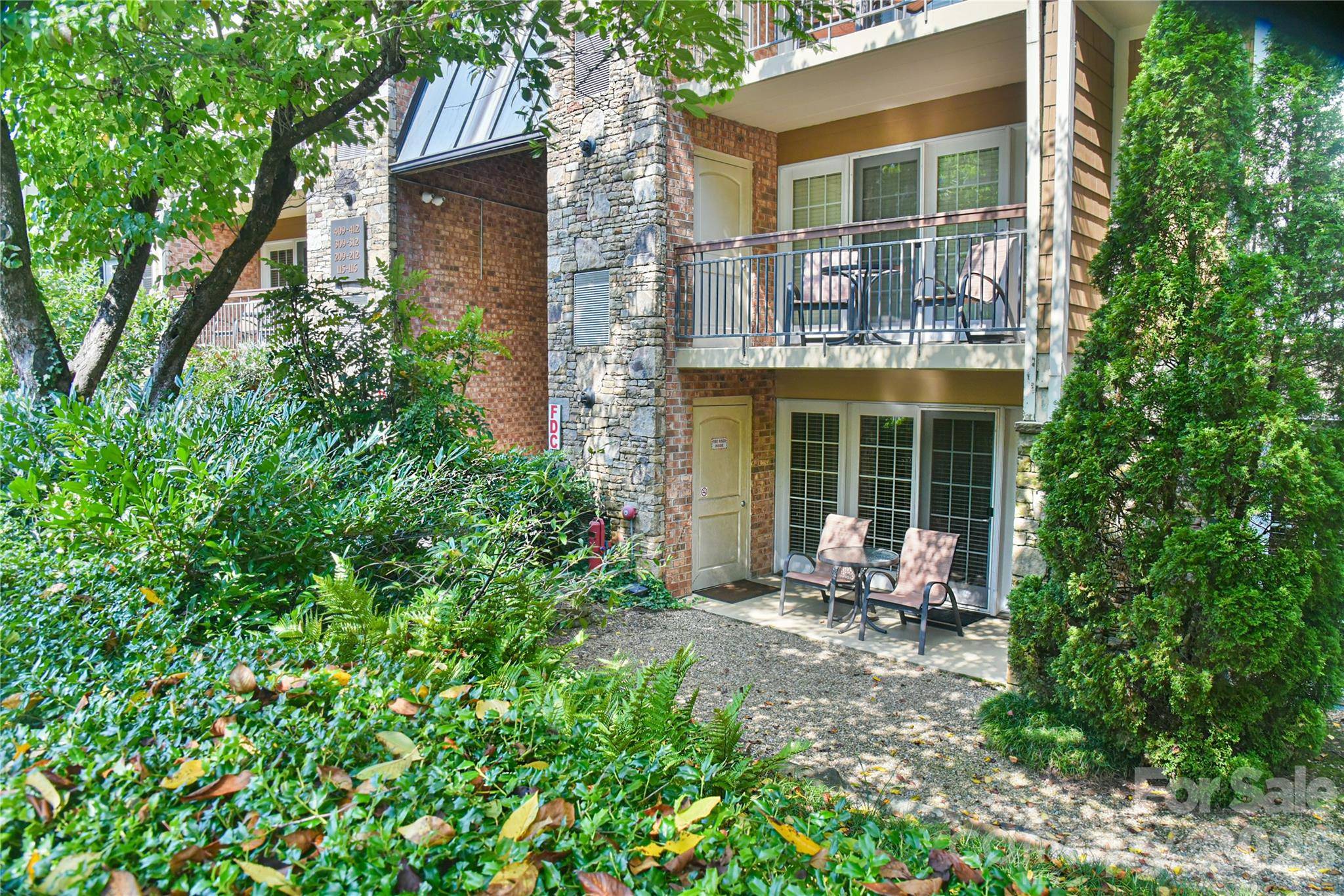 211 Bowling Park RD, Asheville, NC 28803
