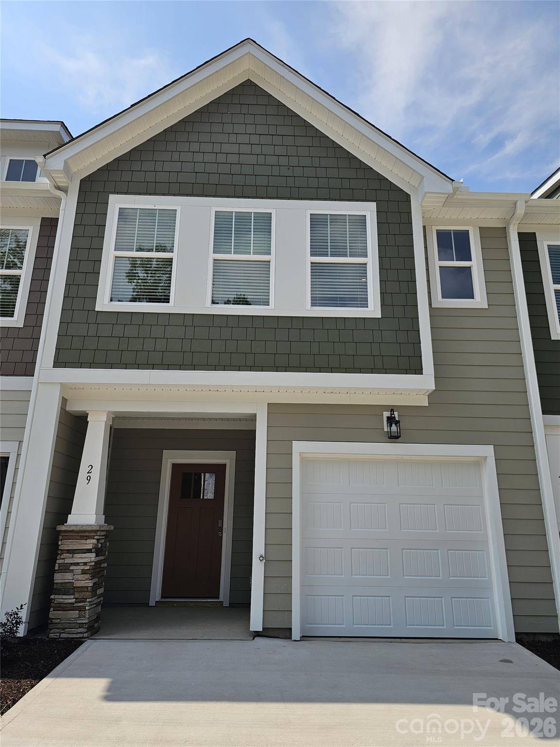29 Oleetah Falls WAY, Hendersonville, NC 28792