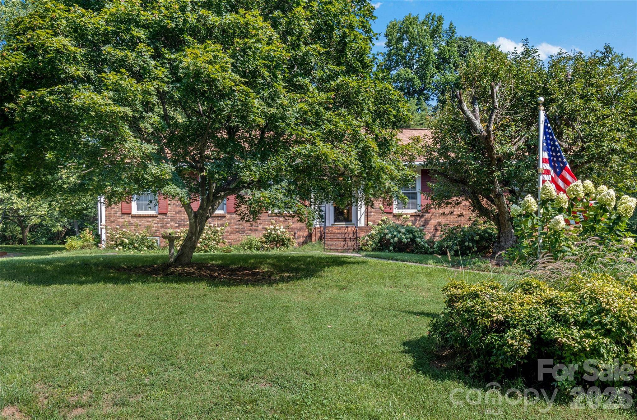 145 Stanwell CT, Clemmons, NC 27012