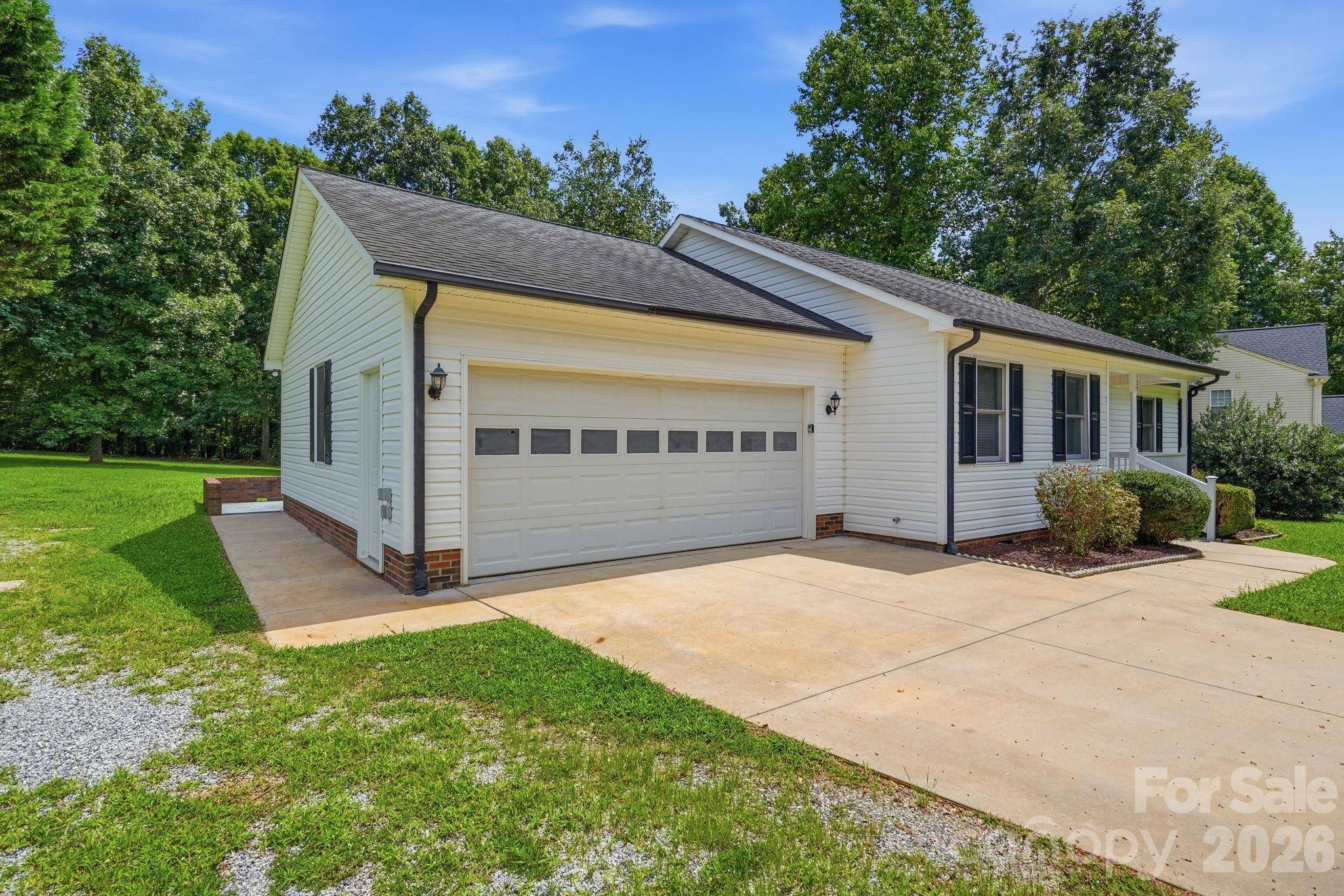 135 Byers RD, Troutman, NC 28166