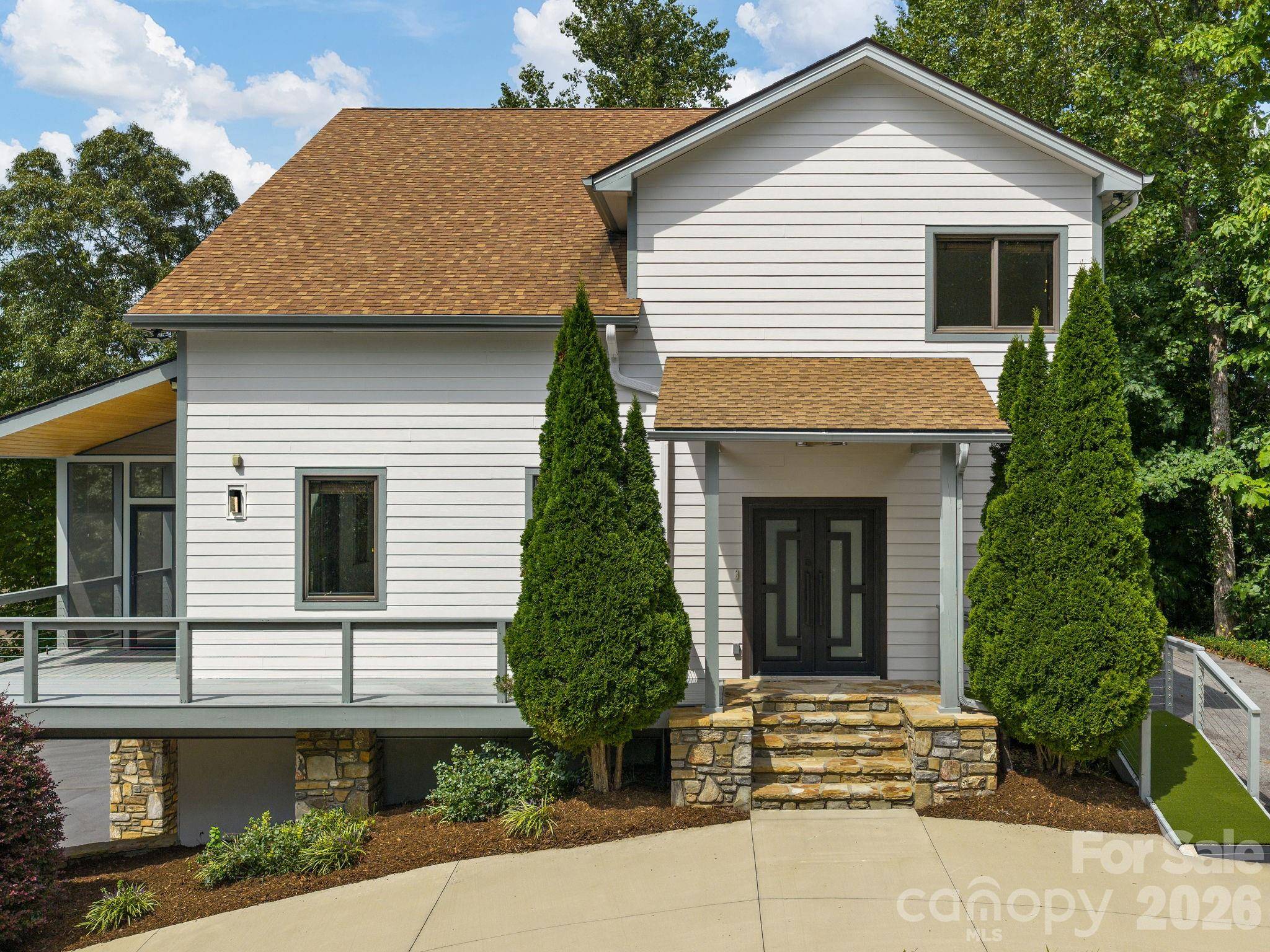 248 Wisdom Cove RD, Flat Rock, NC 28731