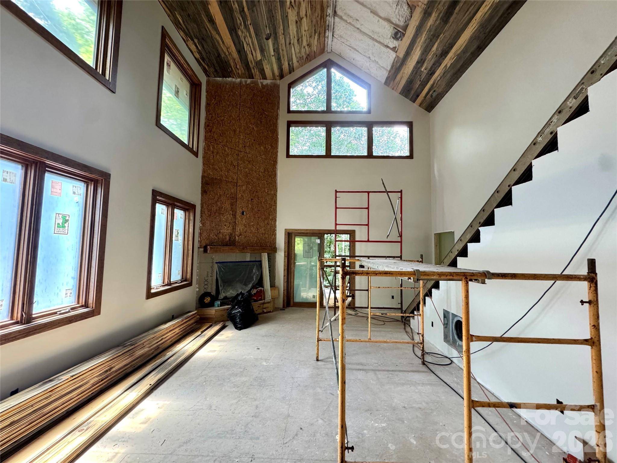 54 Hamlin LN, Mars Hill, NC 28754
