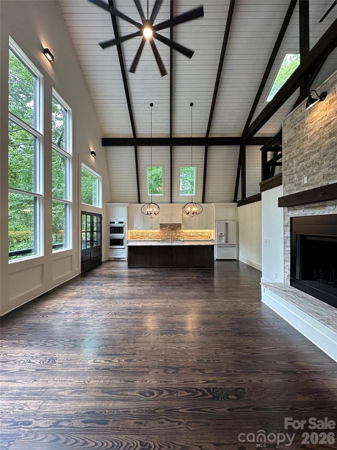 50 Turkey Trot LN, Burnsville, NC 28714
