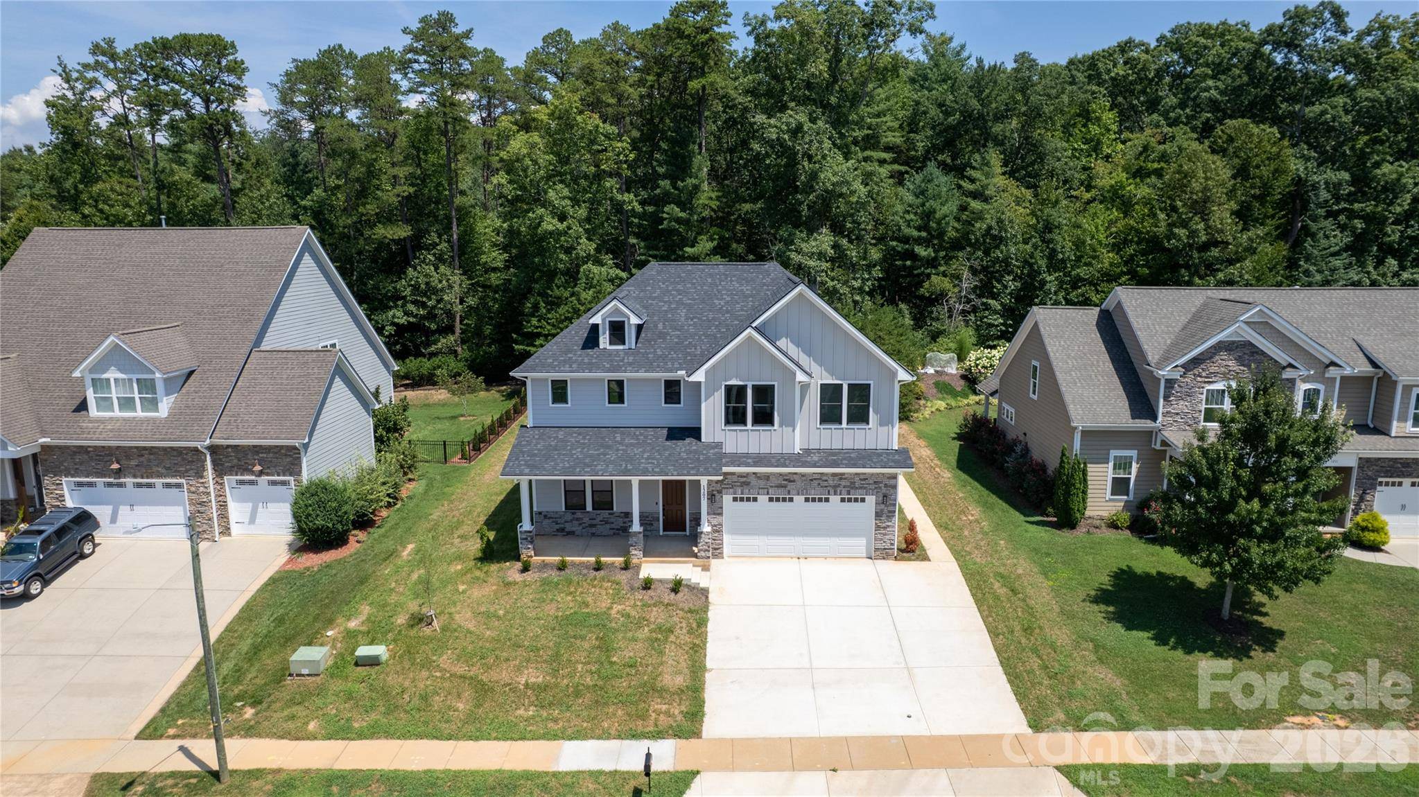 1207 39th AVE NE, Hickory, NC 28601