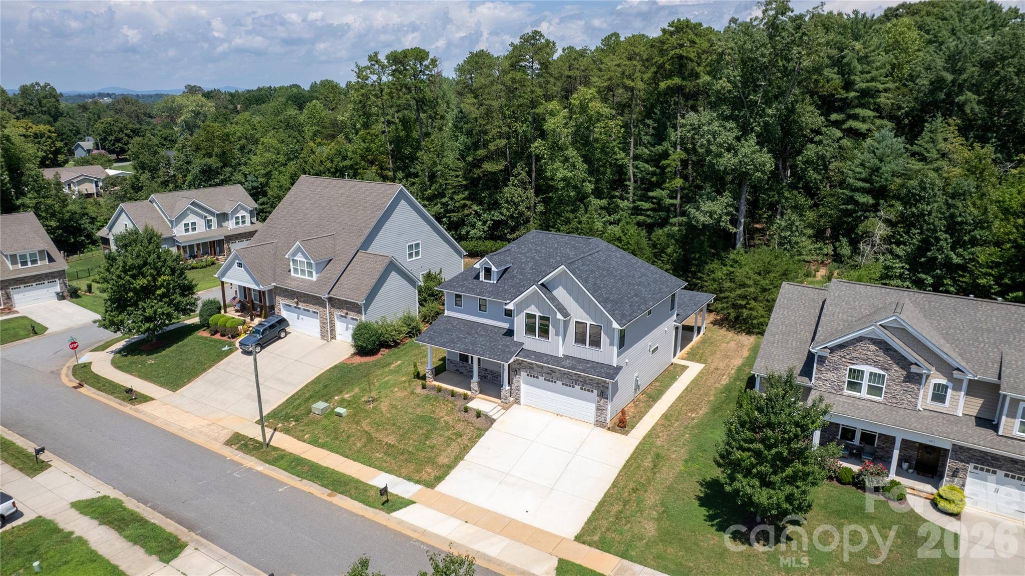 1207 39th AVE NE, Hickory, NC 28601