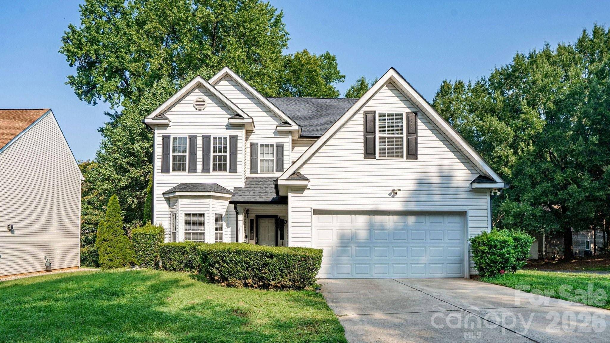 2429 Oakdale Creek LN, Charlotte, NC 28216