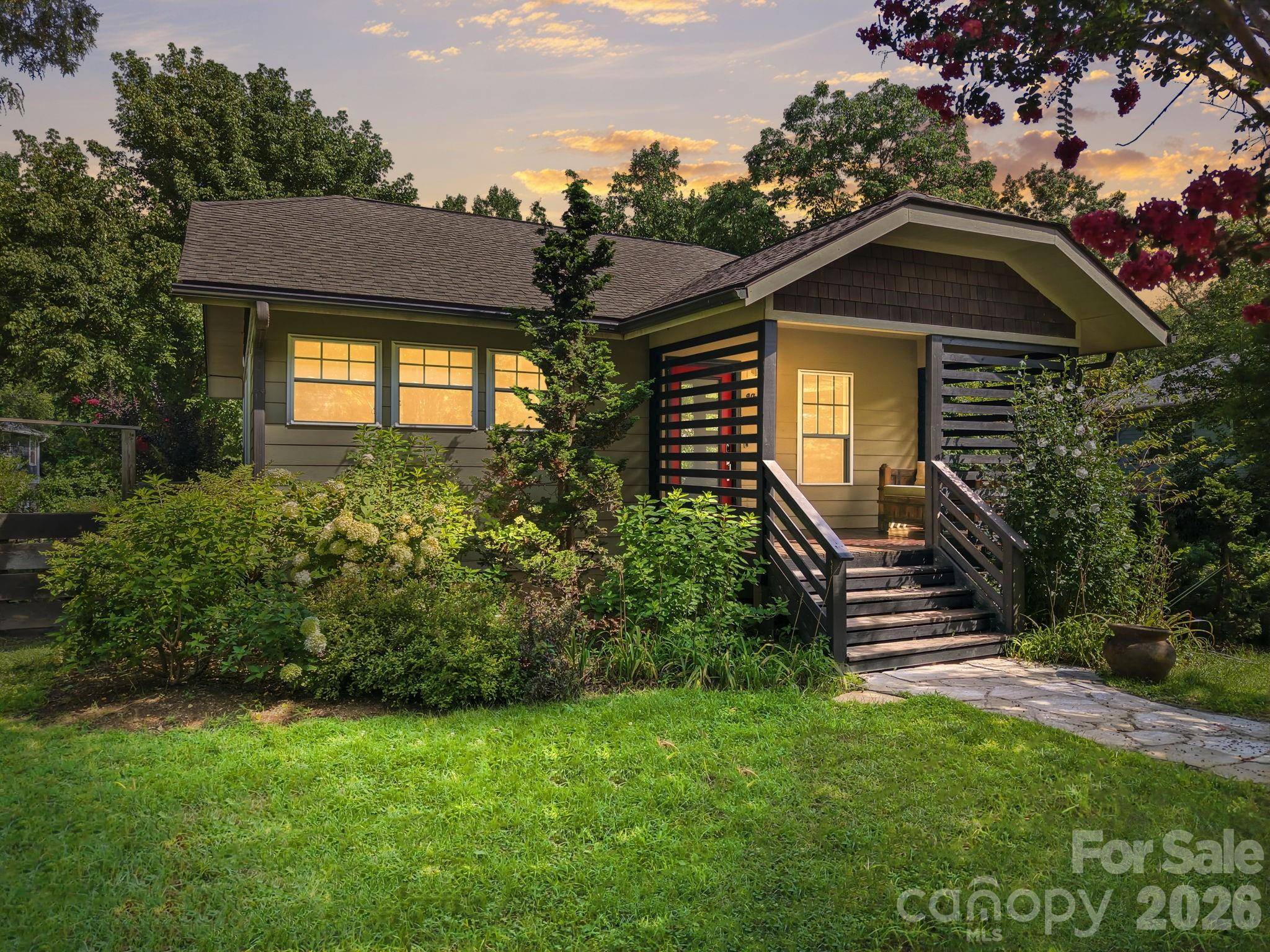 146 Courtland AVE, Asheville, NC 28801