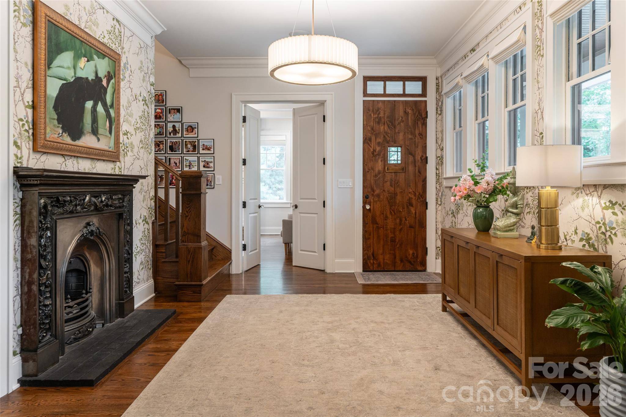242 Racquet Club RD, Asheville, NC 28803