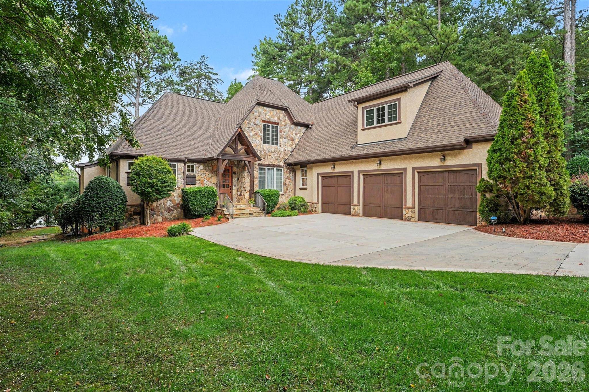 7484 Cottonwood DR, Denver, NC 28037