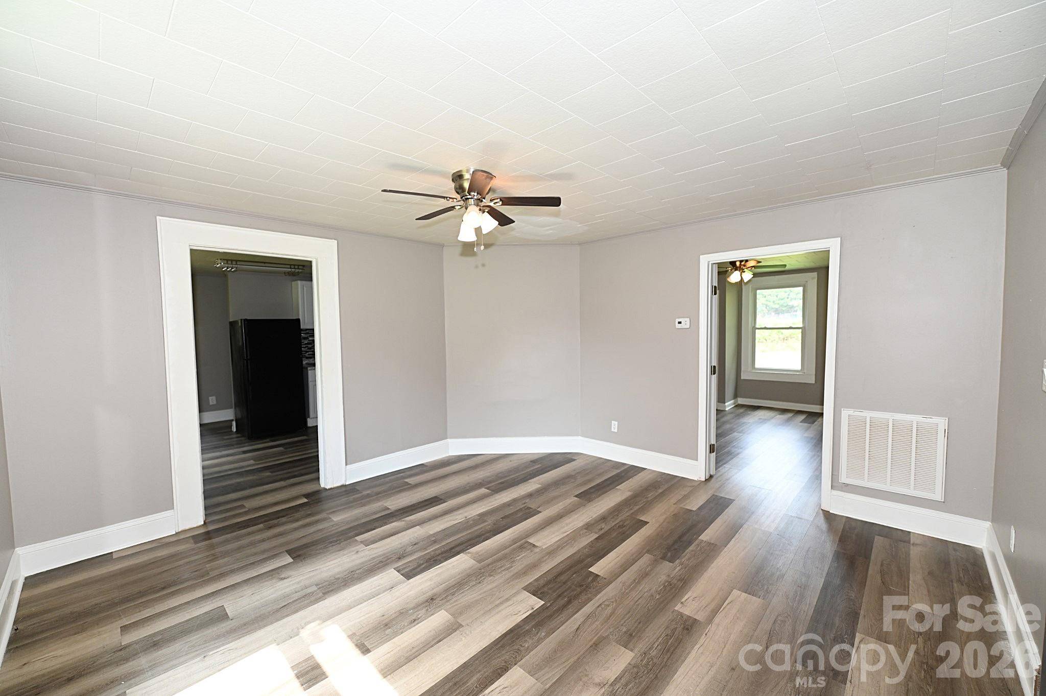 1632 C AVE SE, Hickory, NC 28602