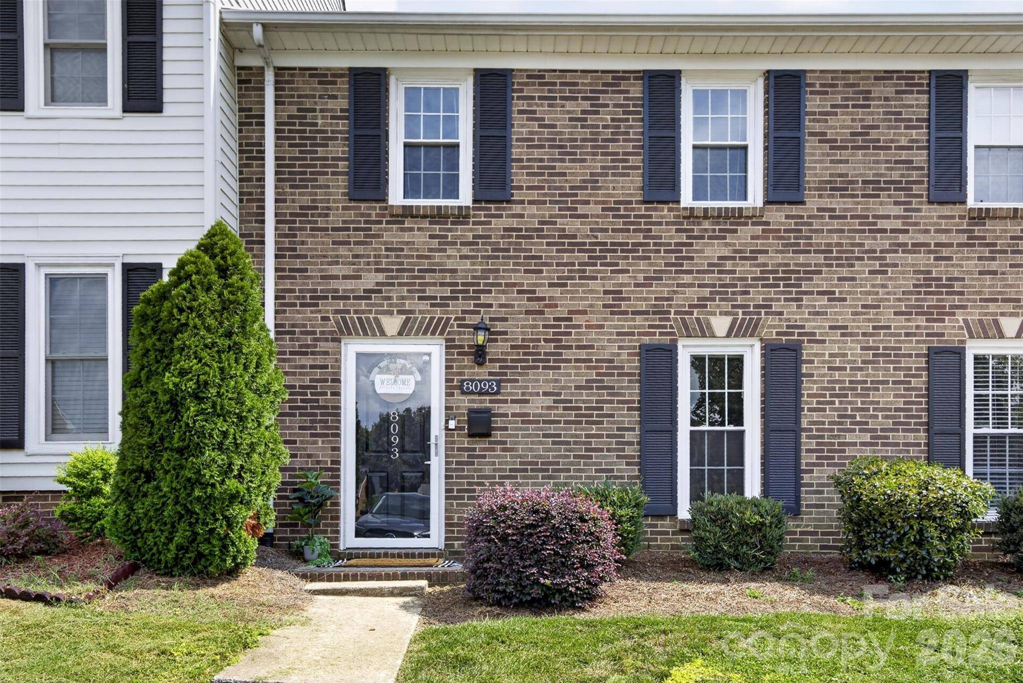 8093 Regent Park LN, Charlotte, NC 28210