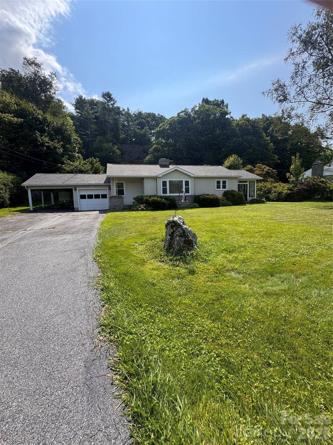 189 Old NC 181 HWY, Newland, NC 28657