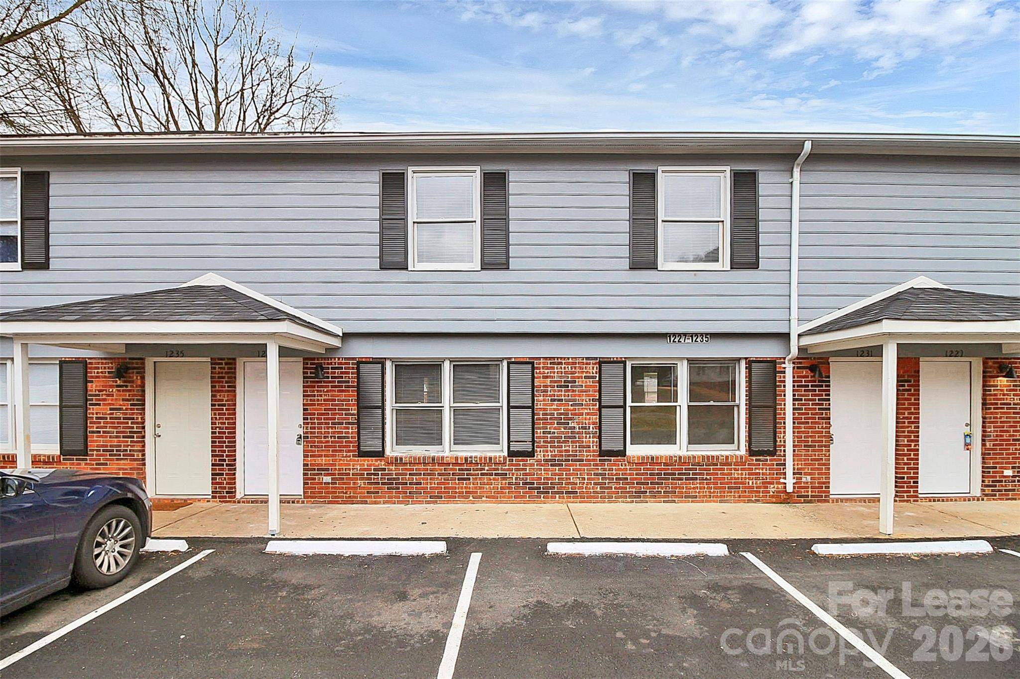 1233 Anderson ST, Gastonia, NC 28054