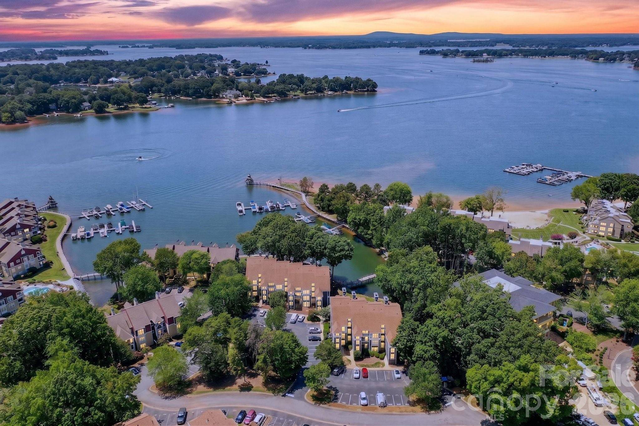 712 Southwest DR, Davidson, NC 28036