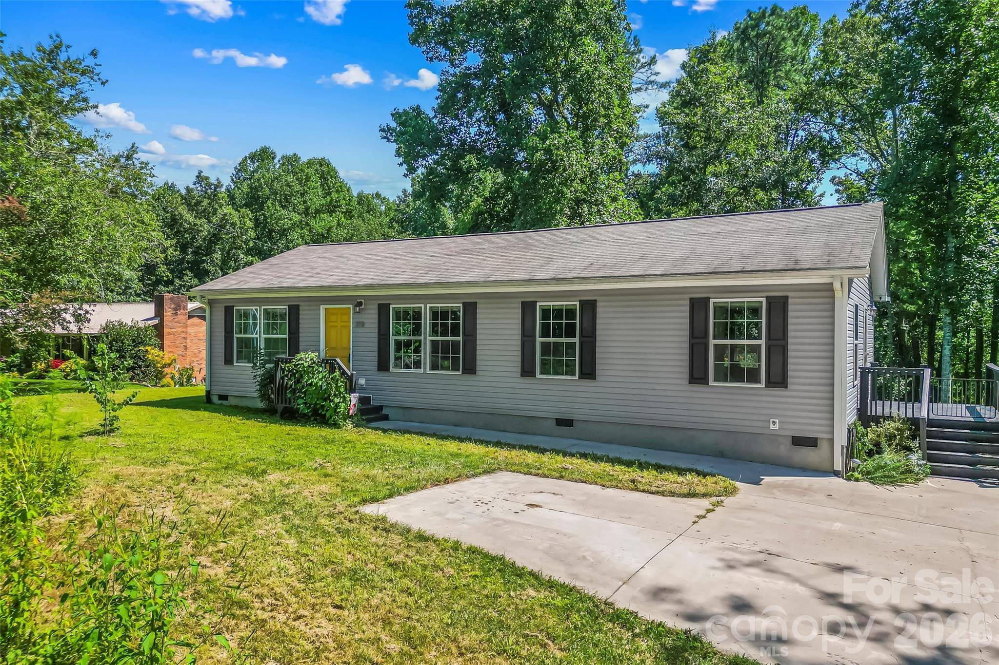 318 Souther RD, Fletcher, NC 28732