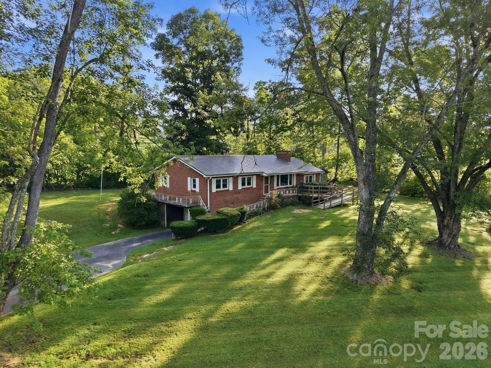 28 R and K DR, Waynesville, NC 28786