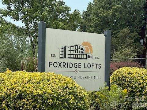 201 S Hoskins RD #318, Charlotte, NC 28208