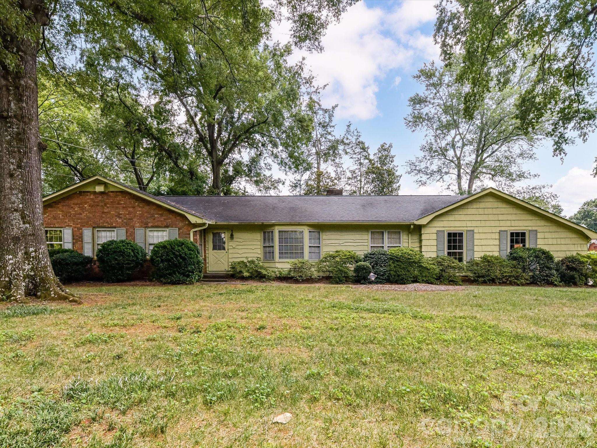 5535 Lansing DR, Charlotte, NC 28270