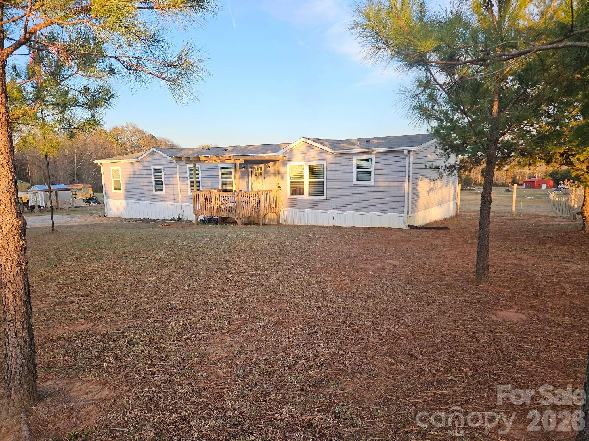 859 Henry Jenkins RD, Mooresboro, NC 28114