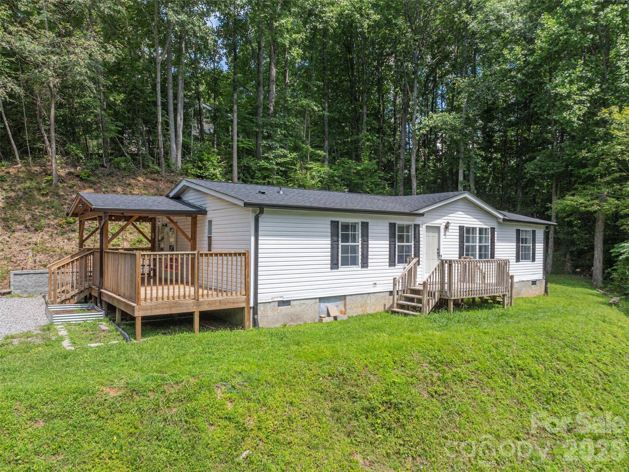 152 Hollon CV, Waynesville, NC 28786