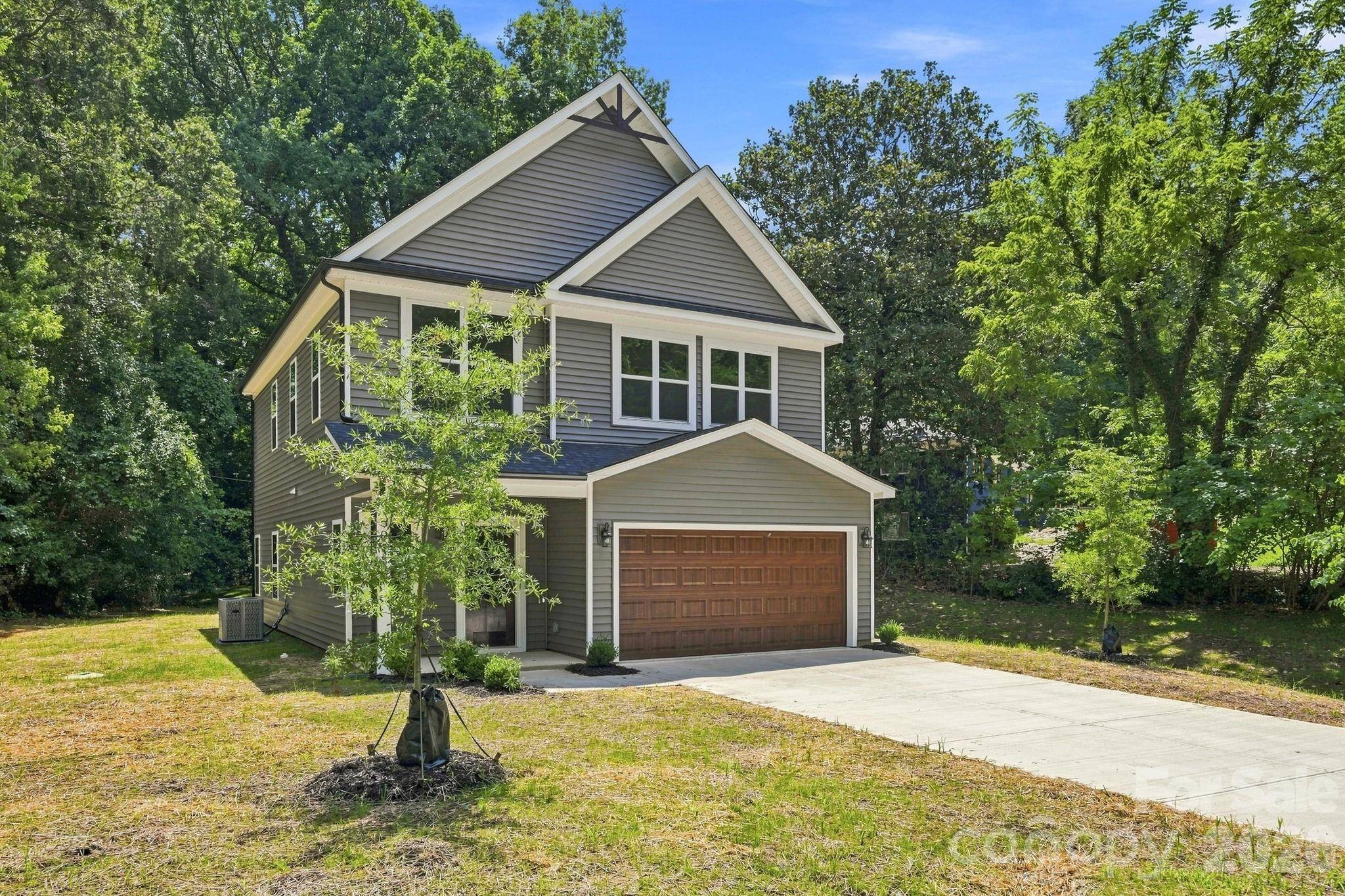 5016 Hoover DR, Charlotte, NC 28269