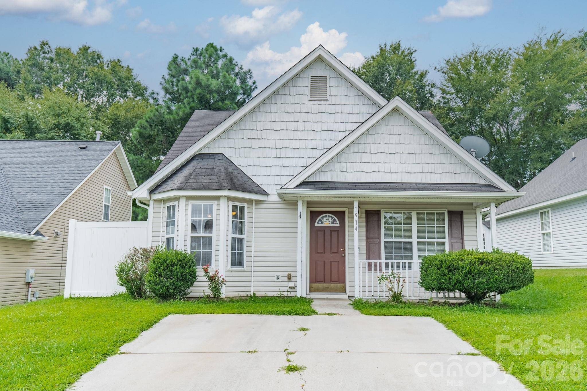 1914 Mission Oaks ST, Kannapolis, NC 28083