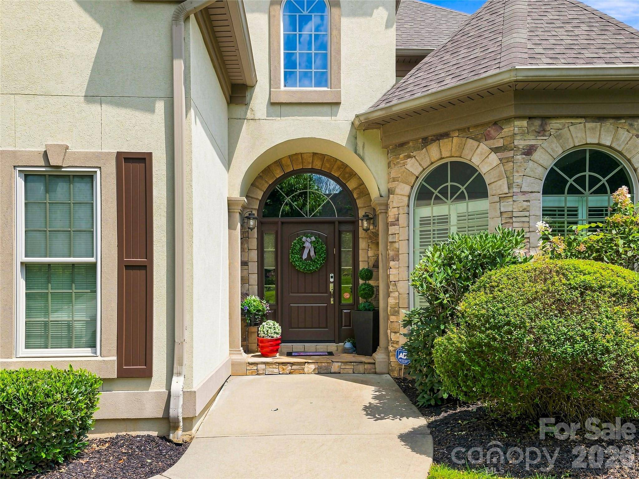 6 Sterling Run DR, Fletcher, NC 28732