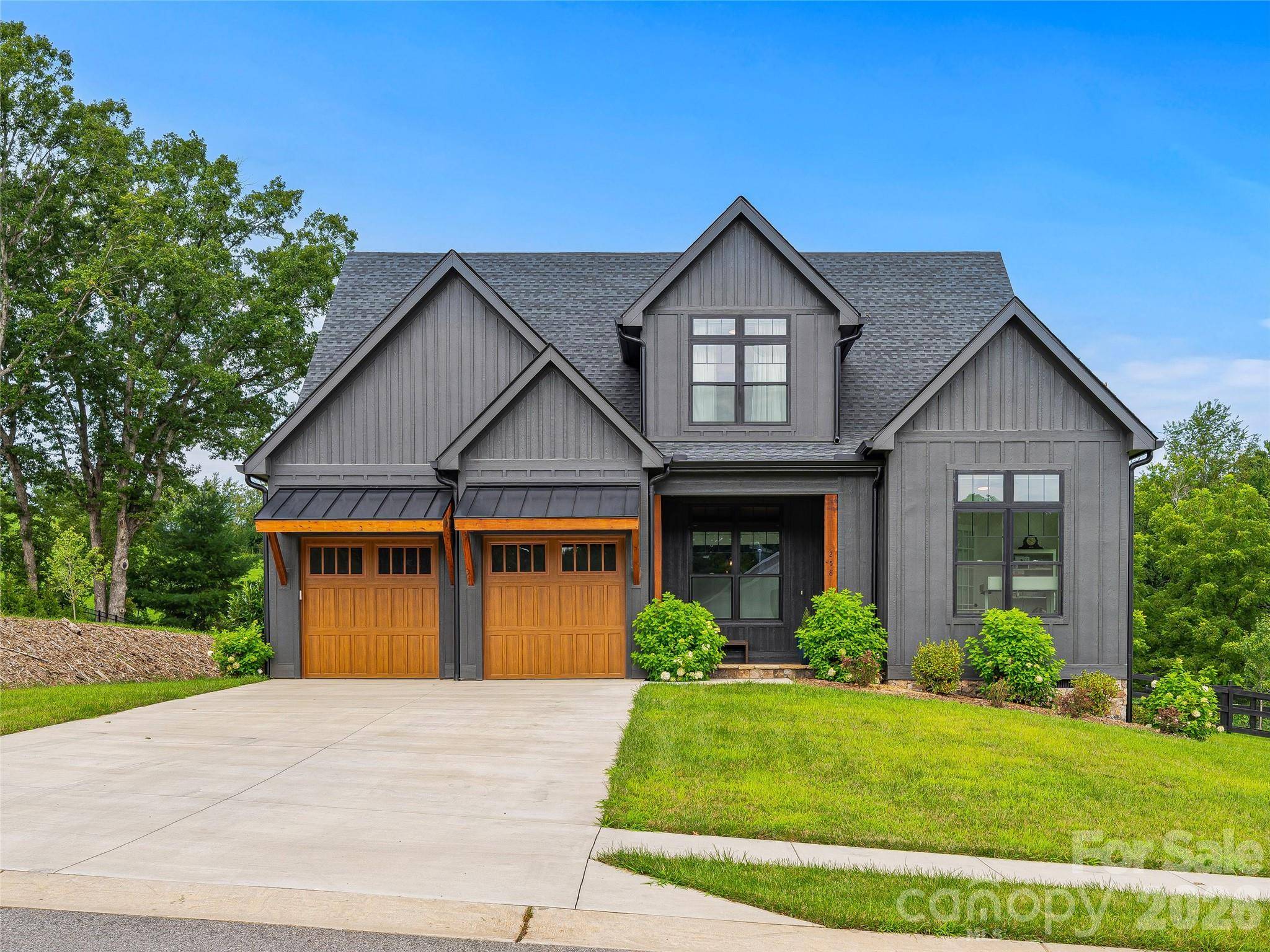 258 Mavrick DR #26R, Mills River, NC 28759