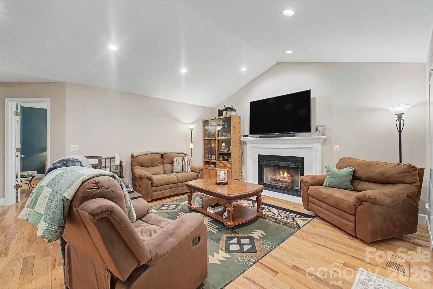 48 Main TRCE, Franklin, NC 28734