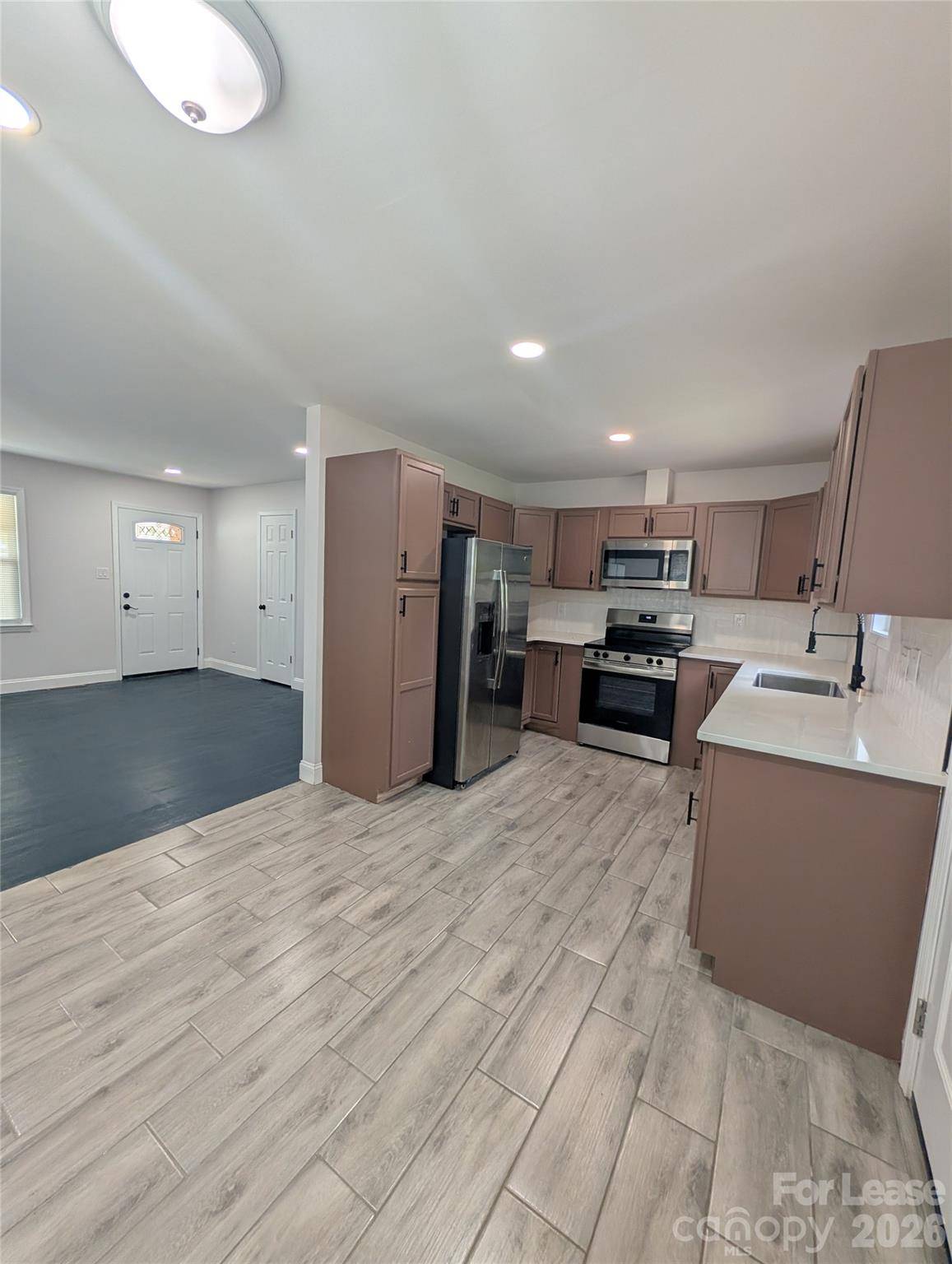 2800 Dalecrest DR, Charlotte, NC 28269
