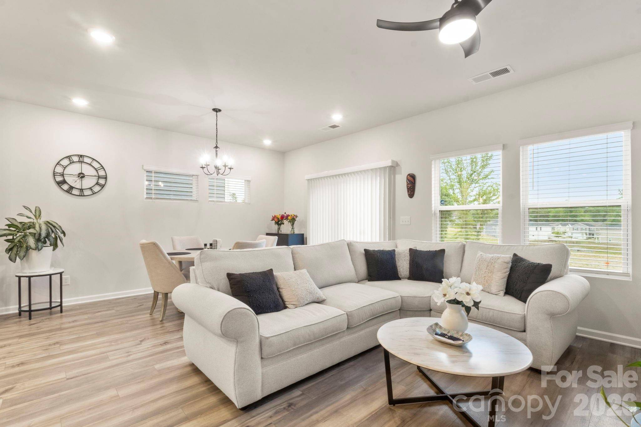 3045 Belstock CT, Charlotte, NC 28216