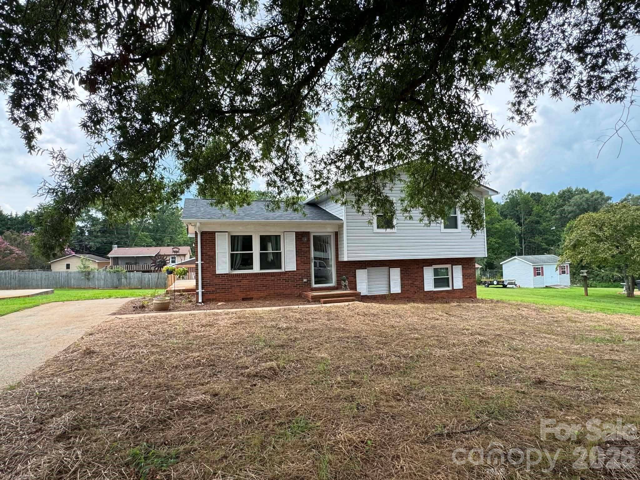 115 Robert DR, State Road, NC 28676