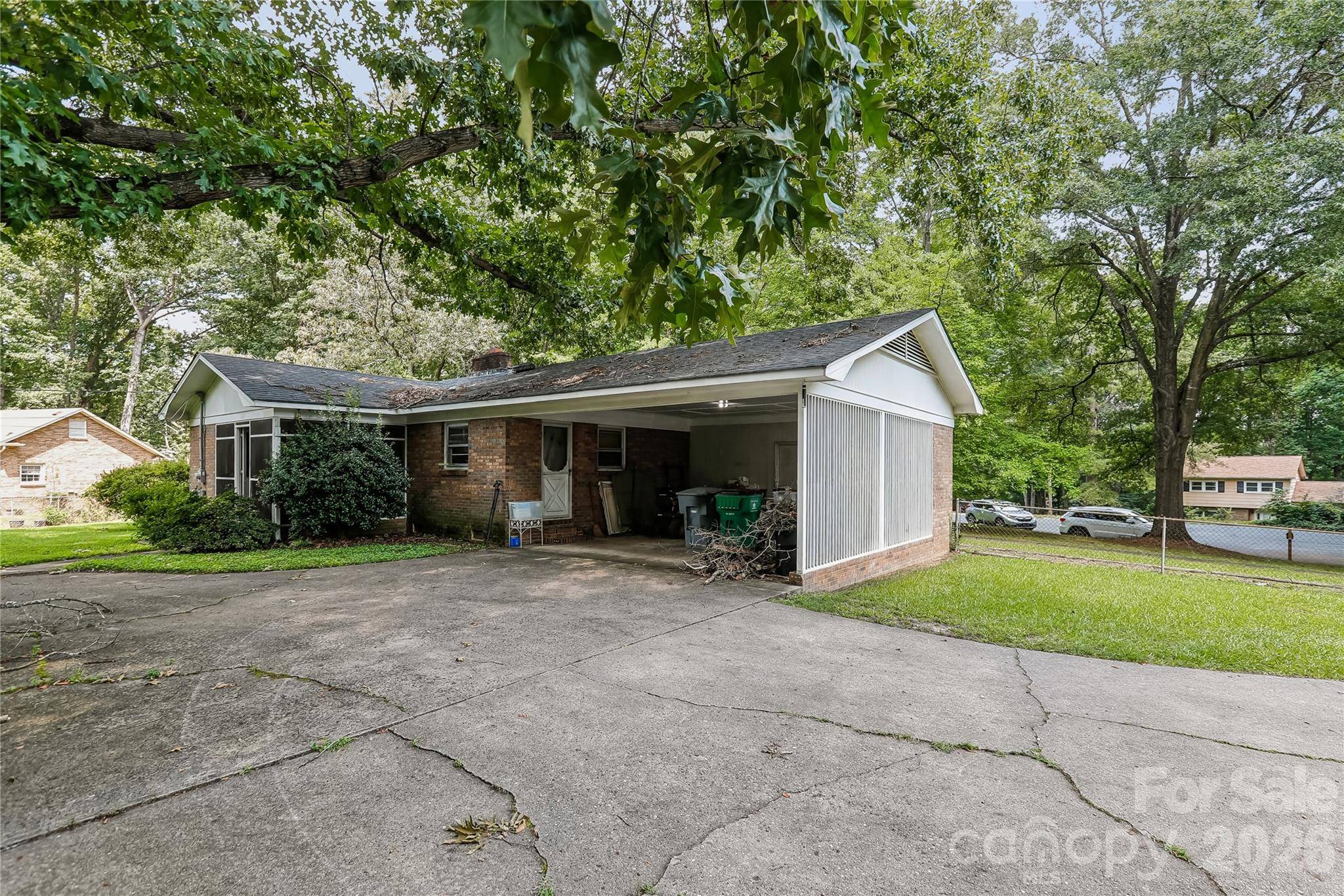 7816 Elwood DR, Charlotte, NC 28227