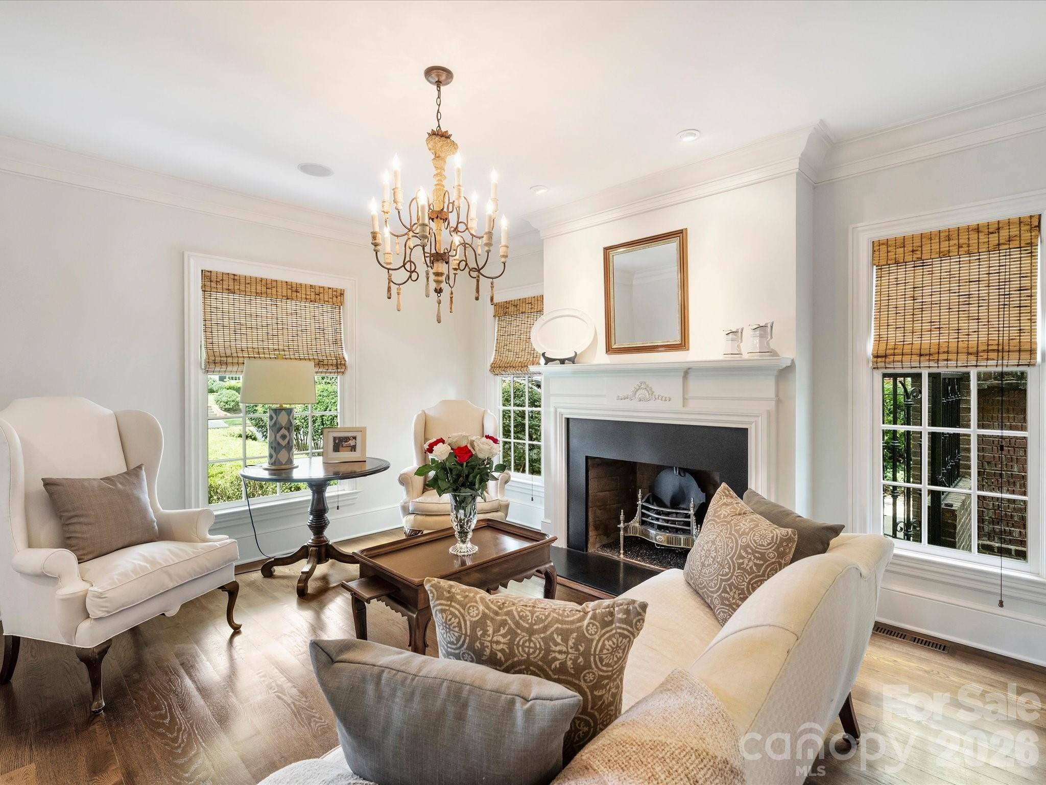 309 Hempstead PL, Charlotte, NC 28207