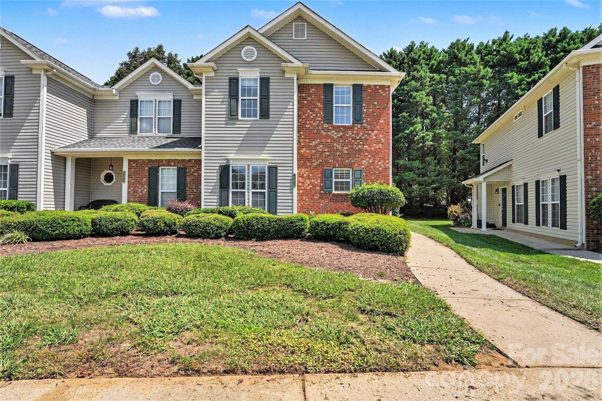 9327 Kimmel LN, Charlotte, NC 28216