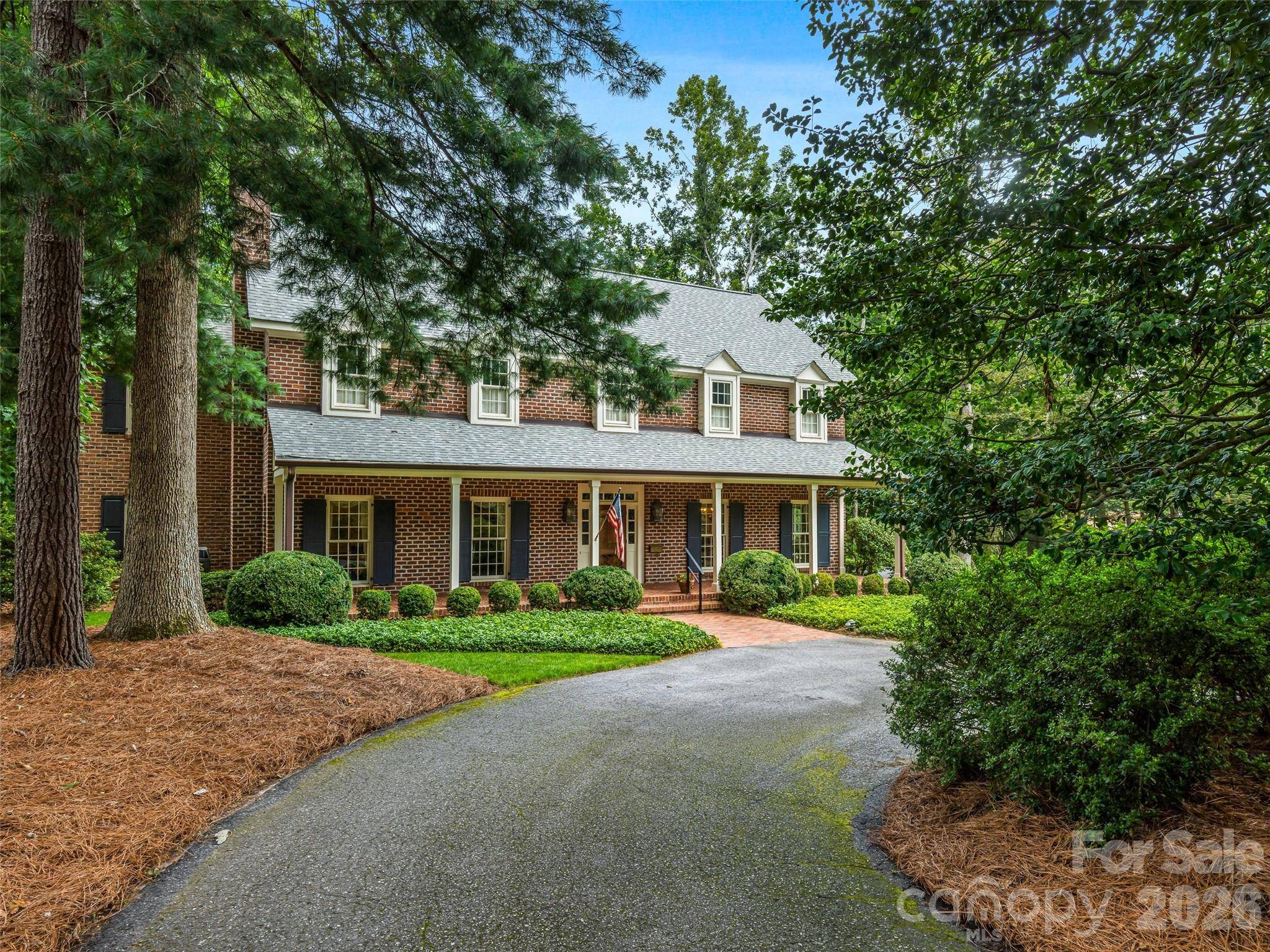 15 Browntown RD, Asheville, NC 28803
