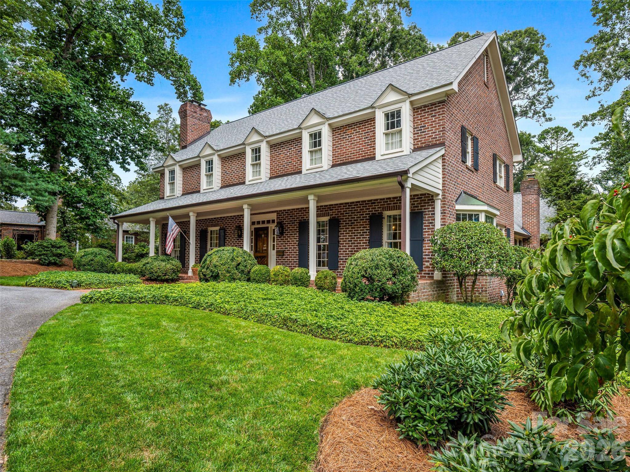 15 Browntown RD, Asheville, NC 28803