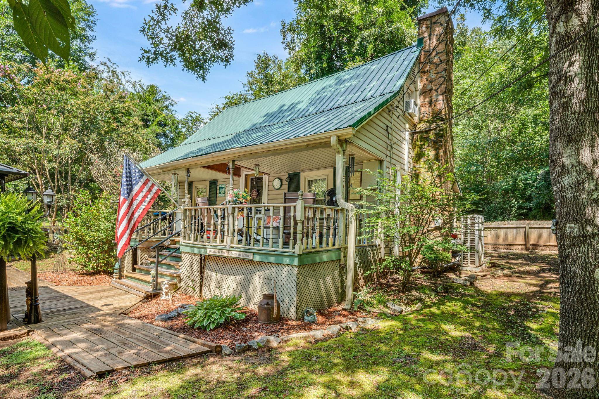 242 Whitney BLVD, Lake Lure, NC 28746