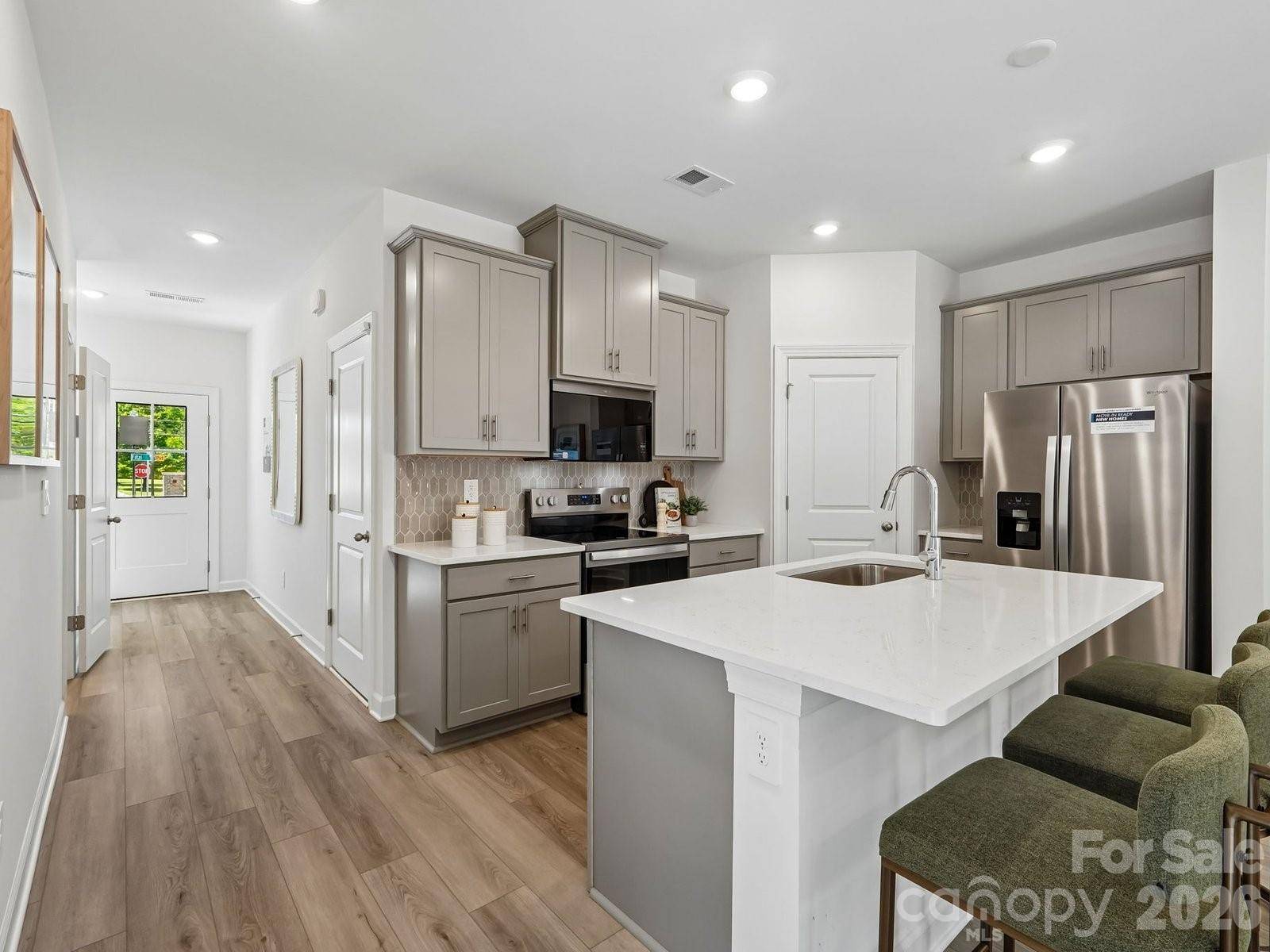 4226 Murk LN, Charlotte, NC 28213