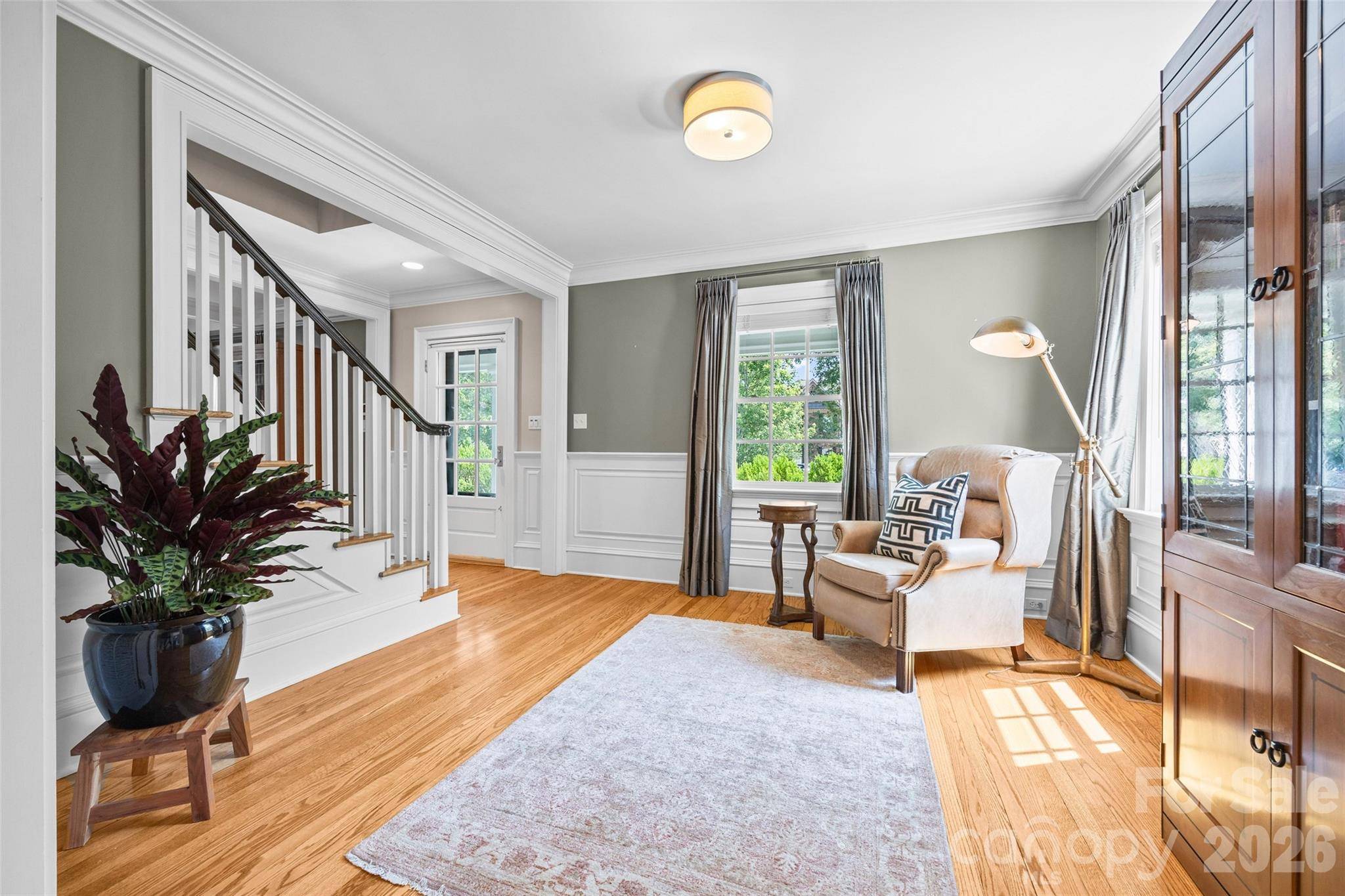 1620 Biltmore DR, Charlotte, NC 28207