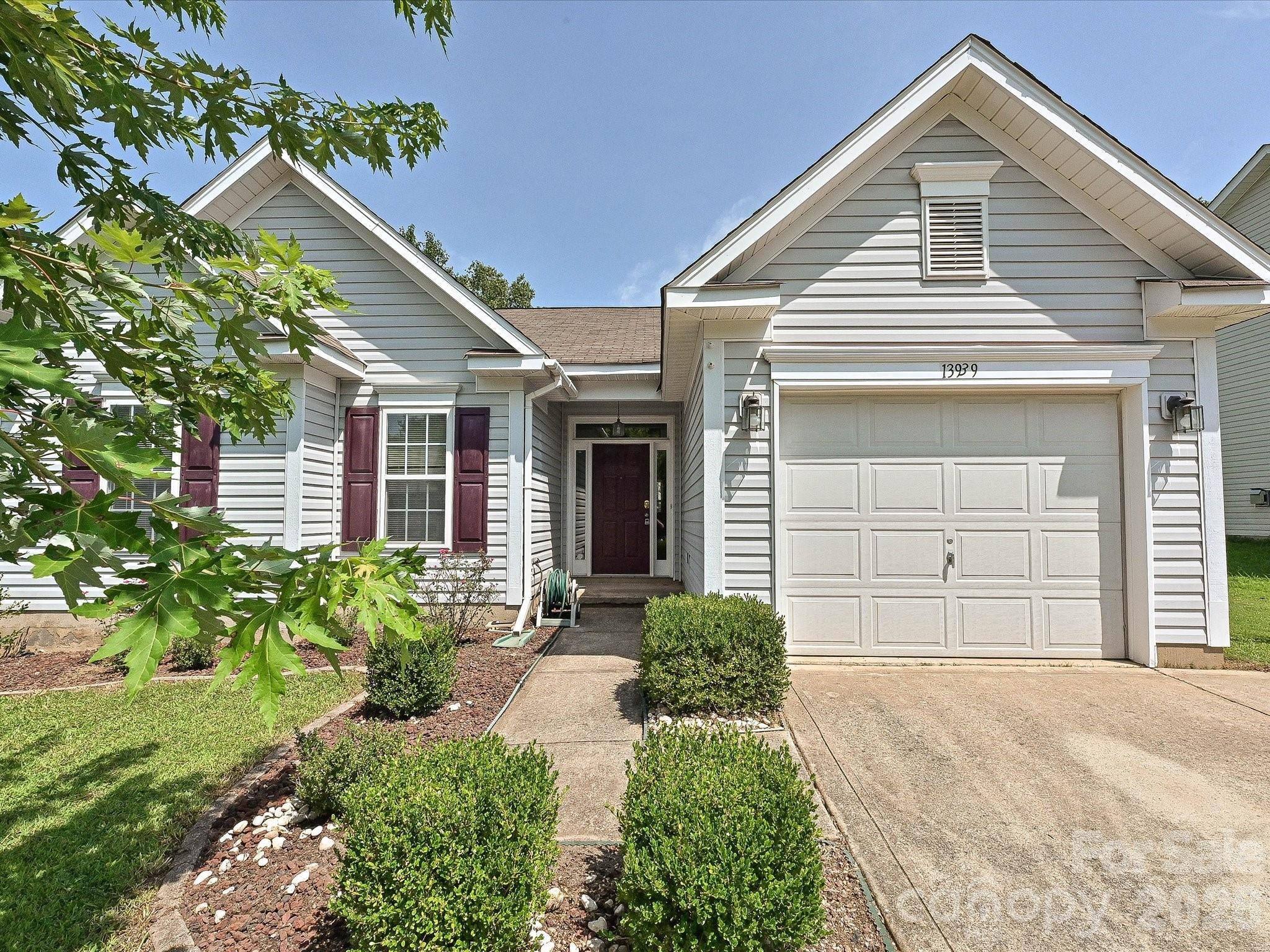 13939 Dingess RD, Charlotte, NC 28273