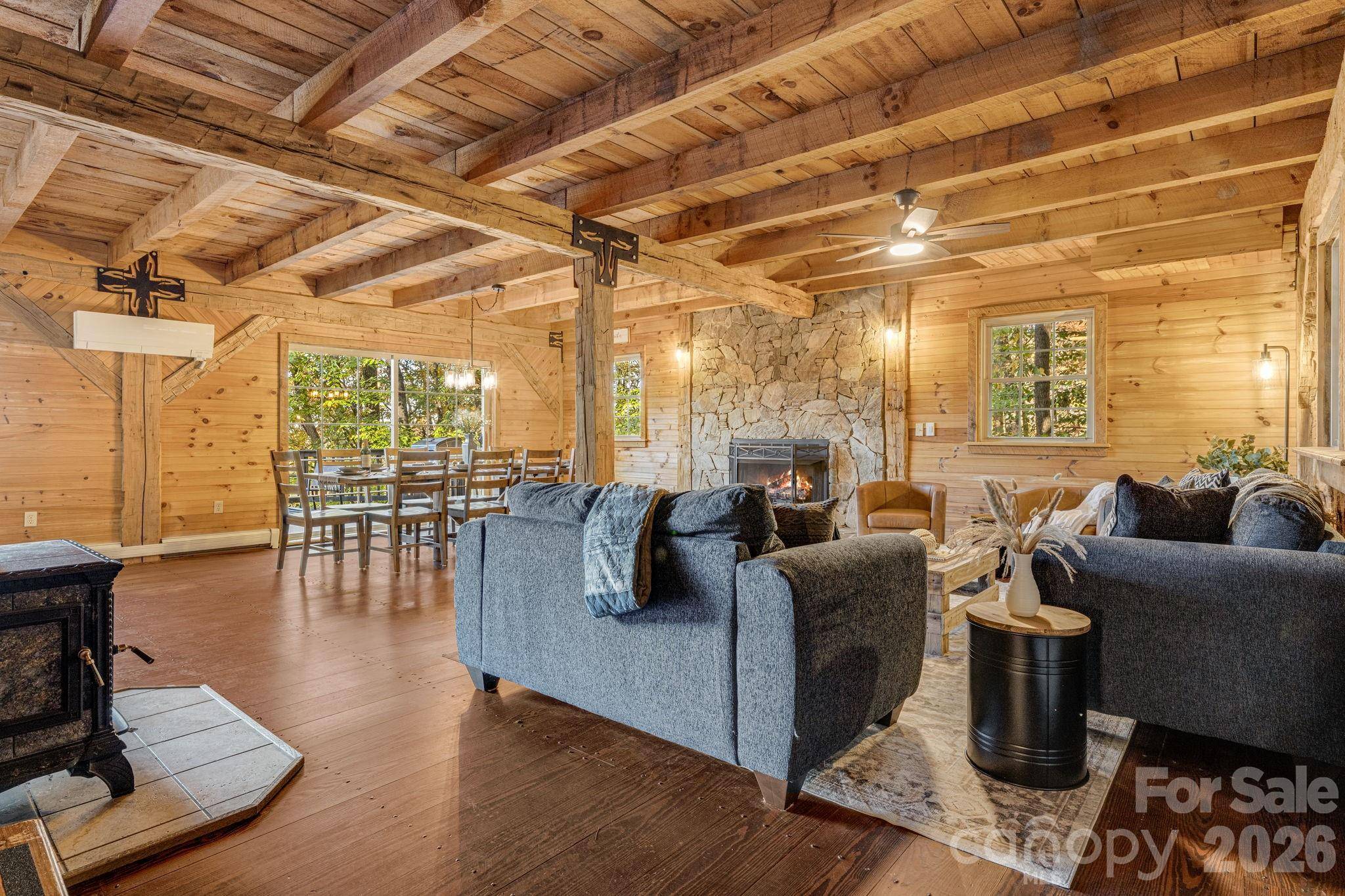 185 Blossom RDG, Leicester, NC 28748