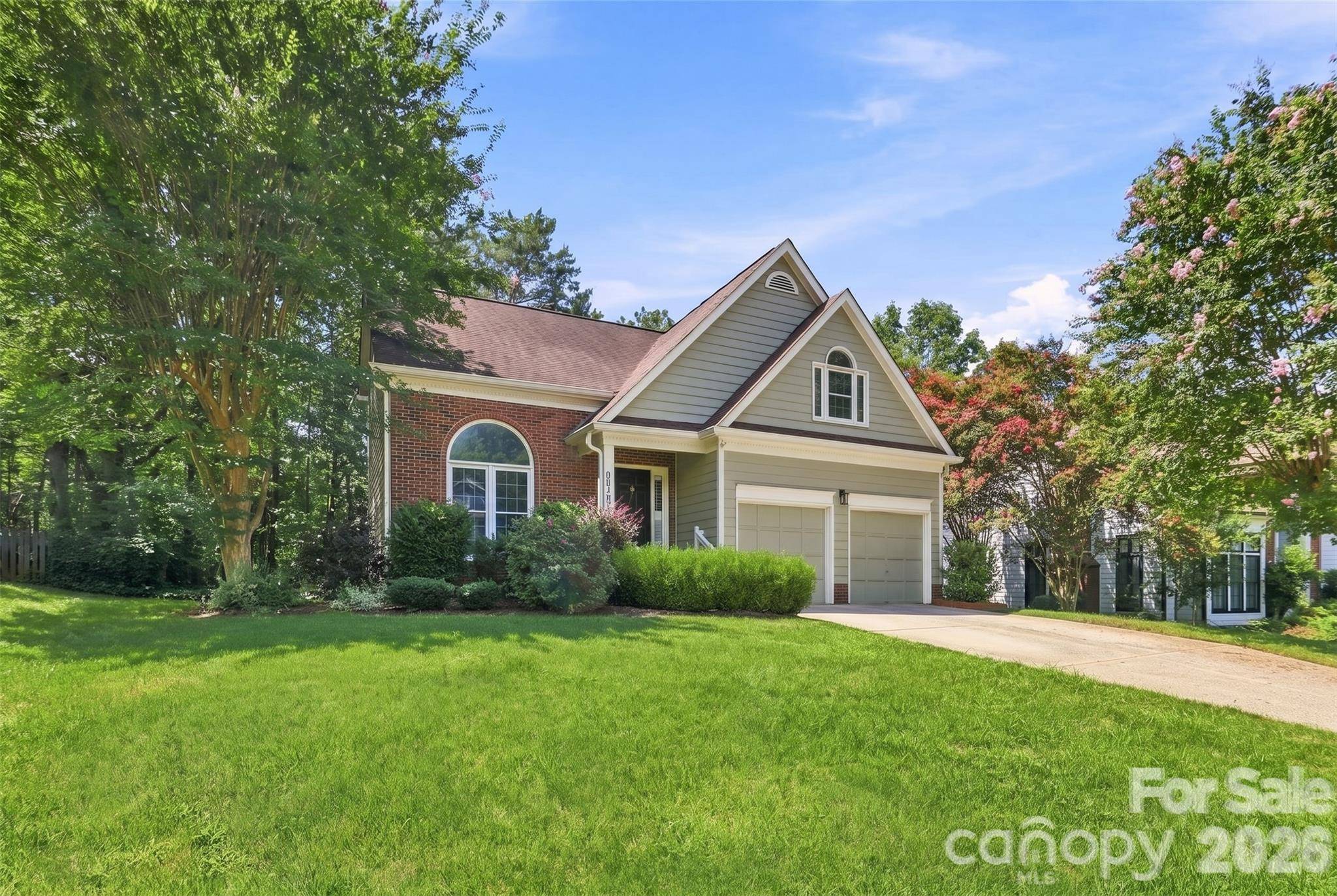 6813 Wolf Run DR, Charlotte, NC 28277